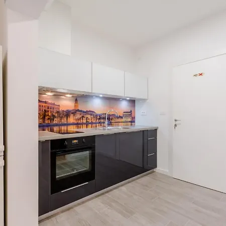 Apartments Niro Split Exterior photo
